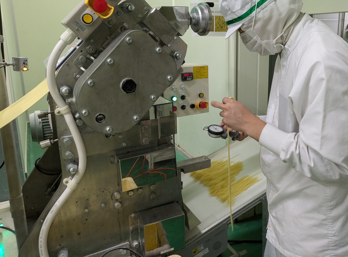 Mさん(冷凍麺 製造課)